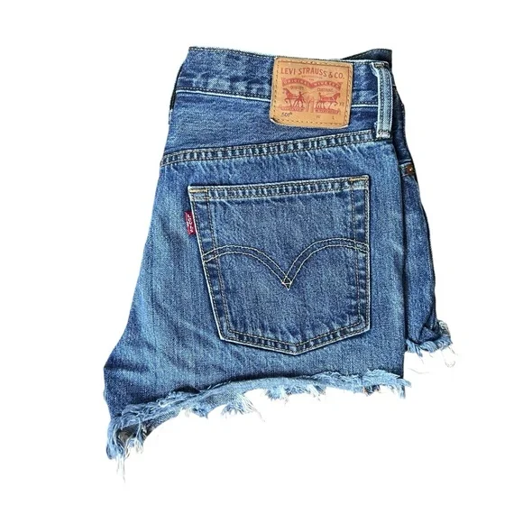 Levi’s 501 Original Fit High Rise Women’s Shorts Size 28 Medium Wash - Picture 12 of 12